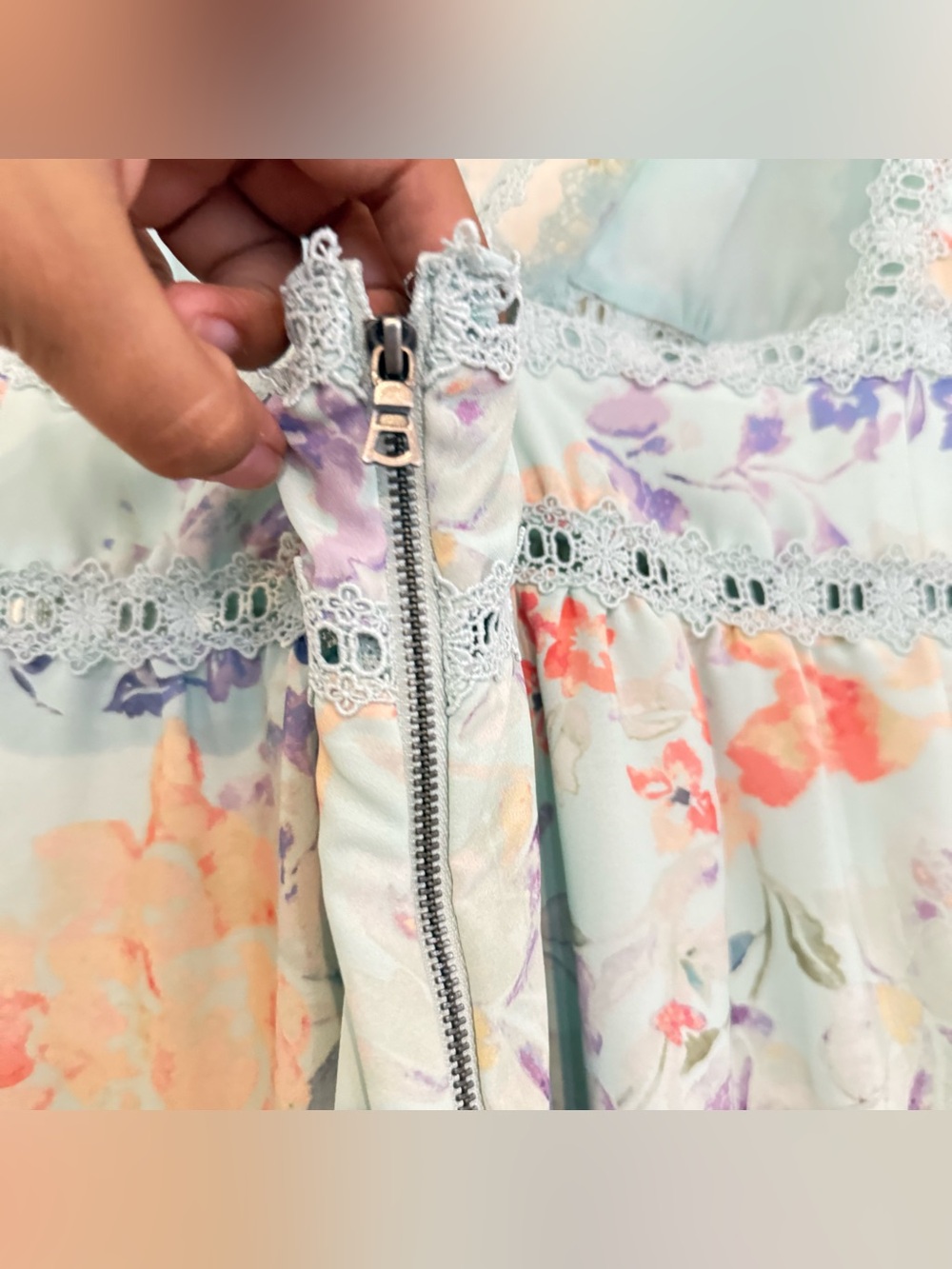 Alice + Olivia Karolina Crochet Floral Blue dress - Picture 14 of 16
